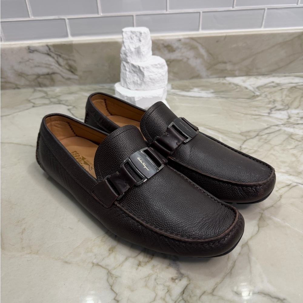Men’s Salvatore Ferragamo Brown Leather Gancini Driver Loafers – Size 10 - Picture 3 of 9